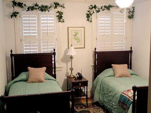 Fuquay Mineral Spring Inn & Garden Екстериор снимка