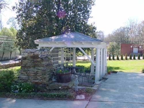 Fuquay Mineral Spring Inn & Garden Екстериор снимка